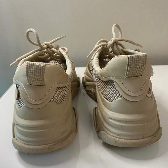 ✨Host pick✨ Steve Madden Possession Chunky Sneakers - Picture 8 of 9